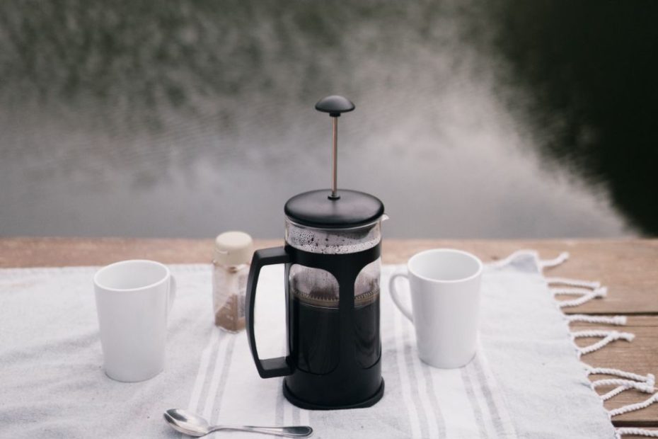 Photo by Taryn Elliott: https://www.pexels.com/photo/coffee-and-lake-view-6701142/