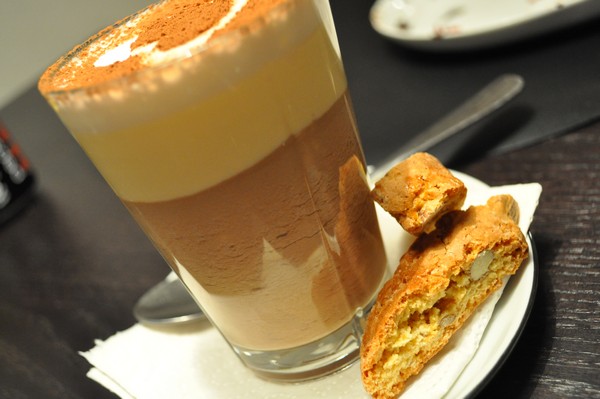 Caffé latte med Biscutti © Jensen´s Madblog